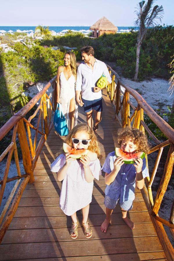 Family Selection At Grand Palladium Select Costa Mujeres Cancún Exterior foto